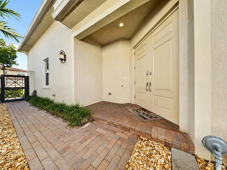 8883 Kingsmoor Way — Photo 44