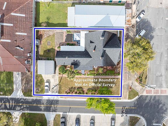 3rd image of 231 SW Rutledge St