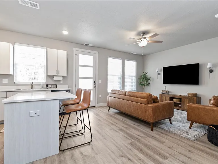 2783 W Palouse St — Photo 14