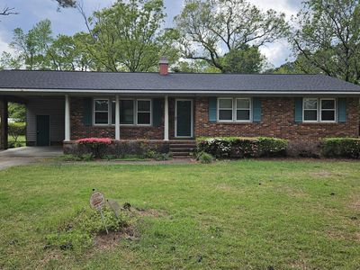 809 N Broad Street, Roseboro, NC, 28382