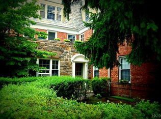 94 Pinewood Rd APT 2D, Hartsdale, NY 10530