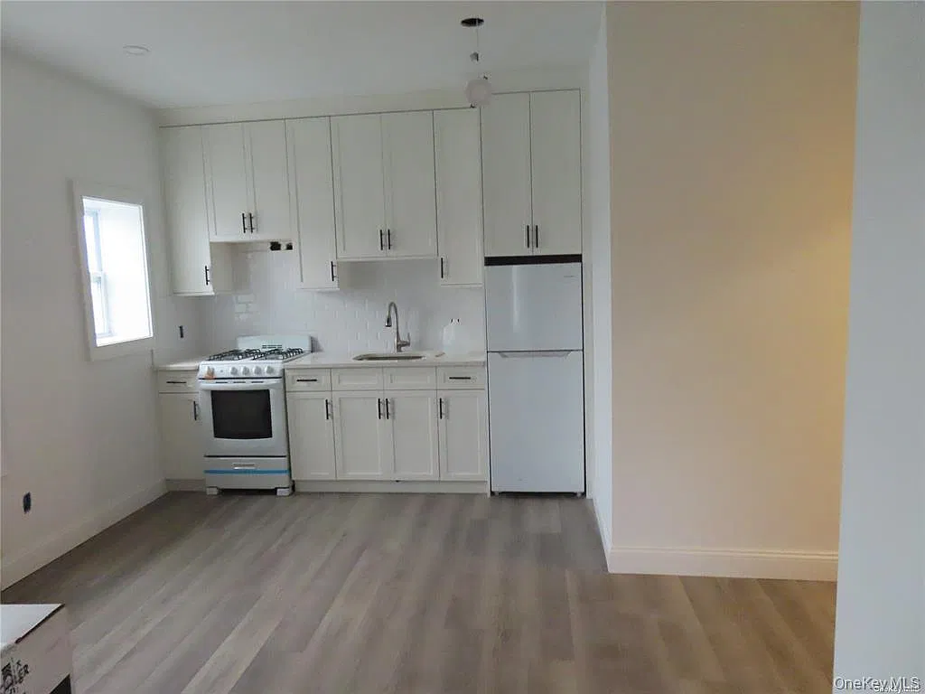 1 bed, 1.0 bath, 500 sqft, $2,200 — Photo 3