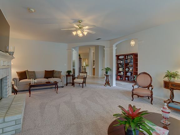 5th image of 107 Westwood Way