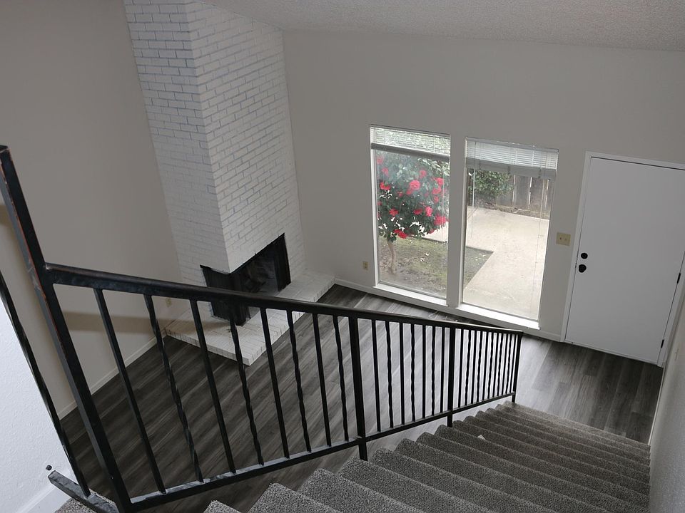 1st image of 3508 Dragoo Park Dr #2