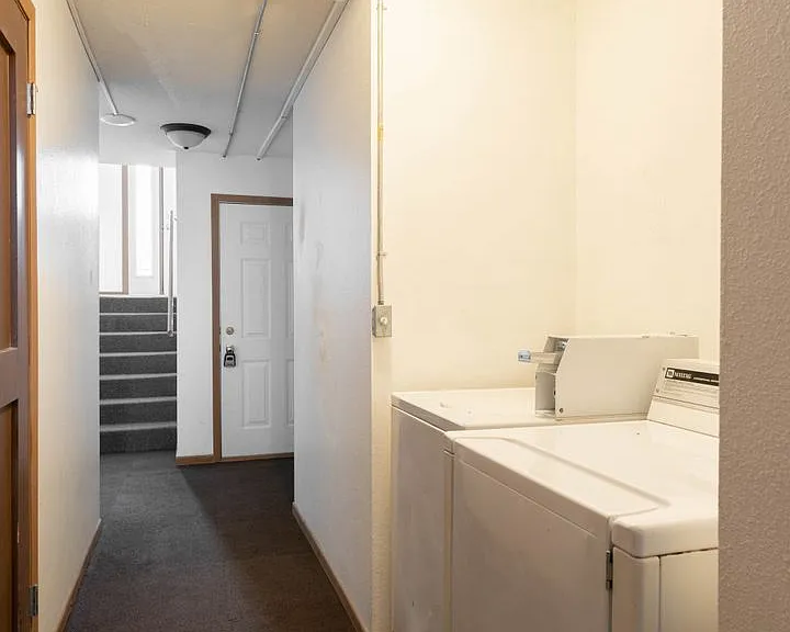 704 Nicc Apt Dr — Photo 15