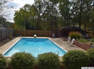 53 Lee Hall St, Scottsboro, AL 35769