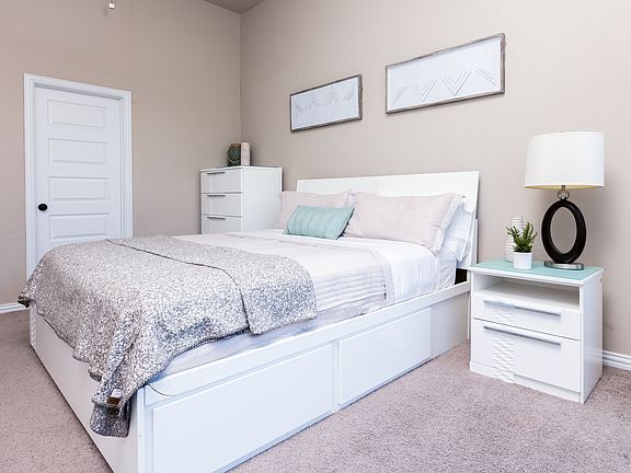 2nd image of 3216 Pablo Cir