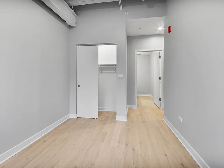 4637 N Ashland Ave #302 — Photo 14