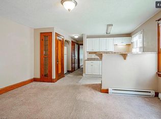 2096 12th St SW APT 1, Akron, OH 44314