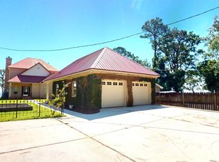 7095 Bay Rd, Mobile, AL 36605