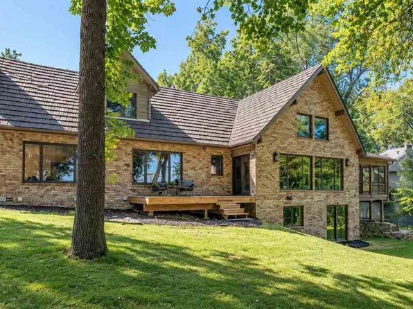 4210 Fairview Ln, Madison Lake, MN 56063