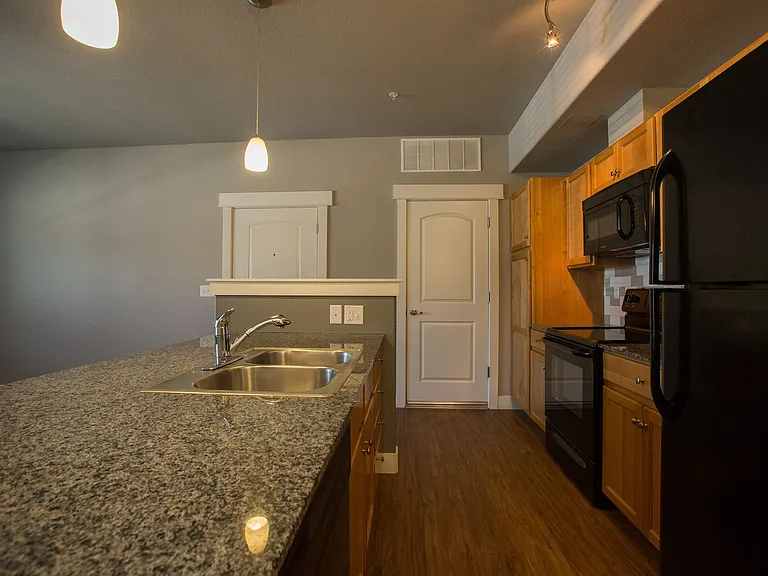 5233 Boardwalk Dr #C201 — Photo 15