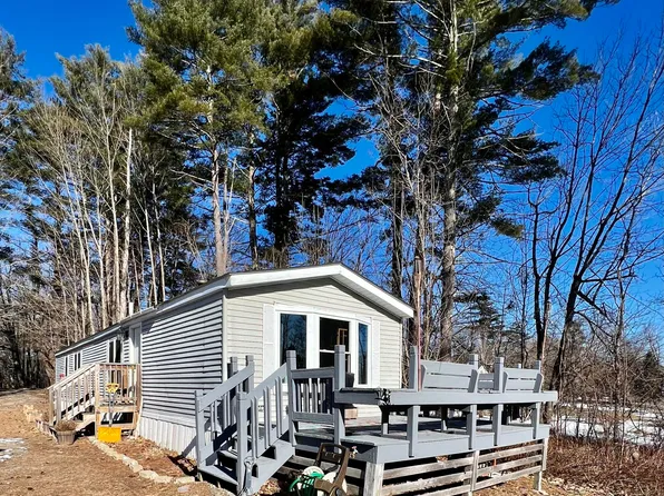 239 Groveville Road, Buxton, ME 04093