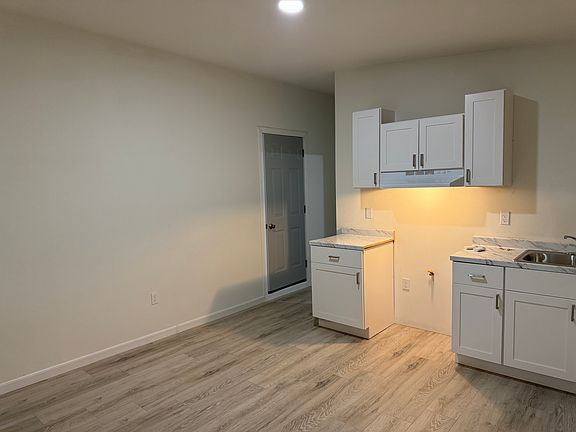 4th image of 31051 Neer St