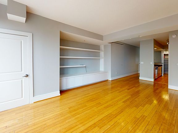 4th image of 715 6th St NW Unit 1204