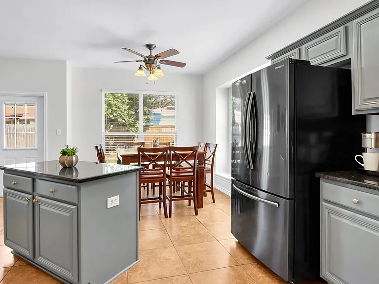 2147 Redwoods Crst — Photo 11
