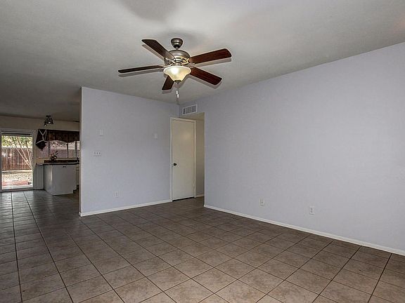 5th image of 2919 W Muriel Dr