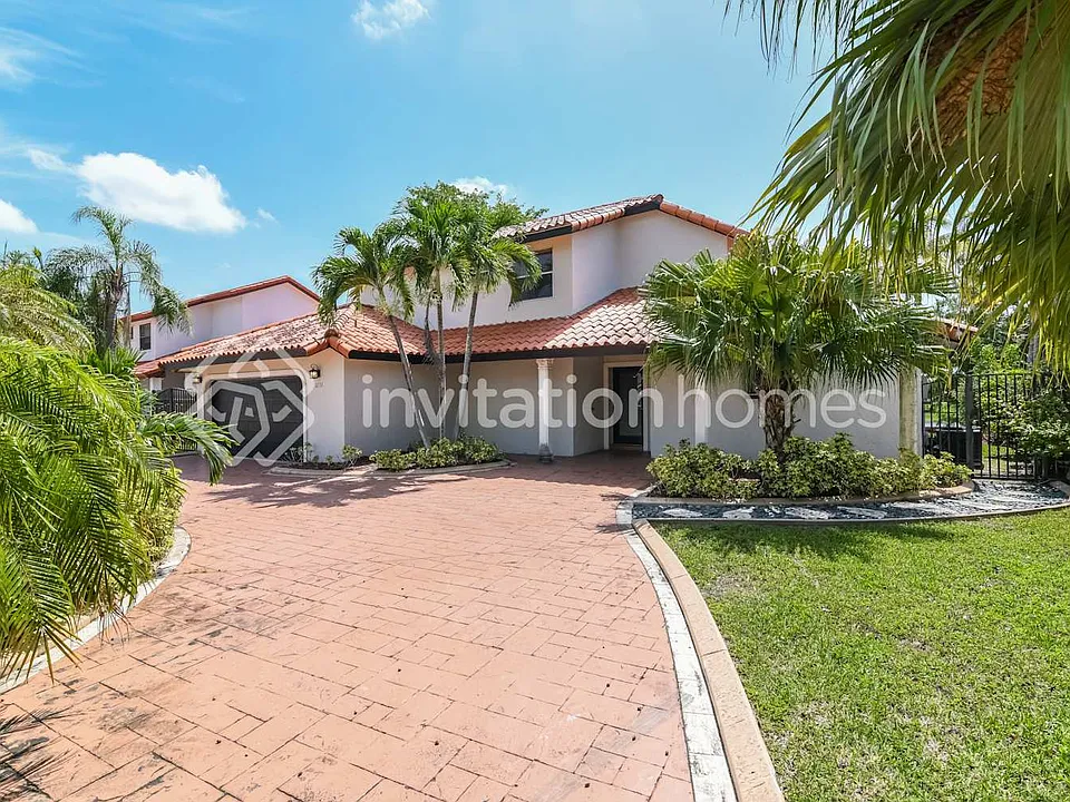 6731 SW 155th Ave
