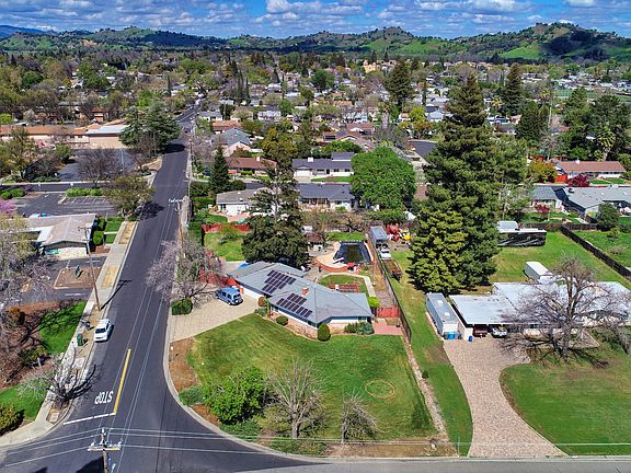 3rd image of 1 Eldridge Ave