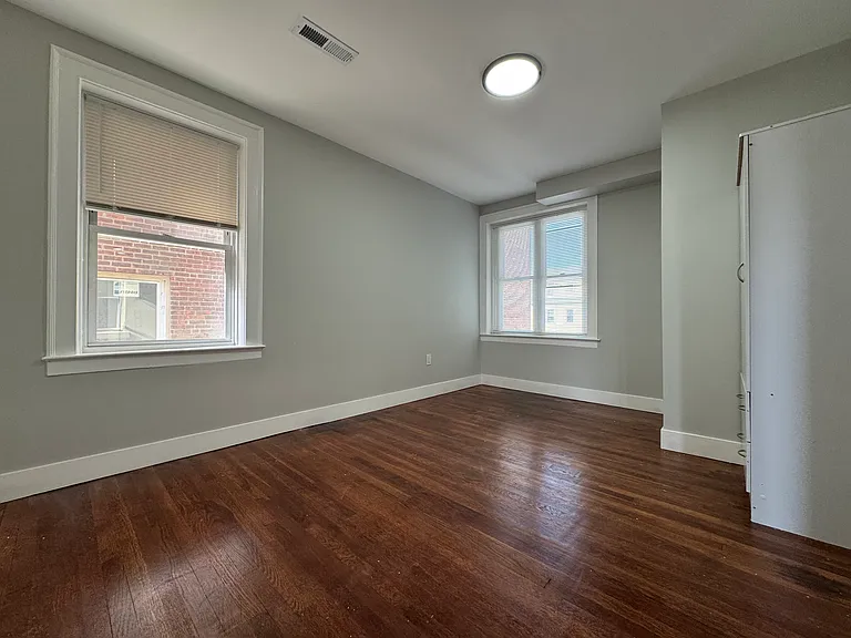 11 Gorham Ave #C302 — Photo 12