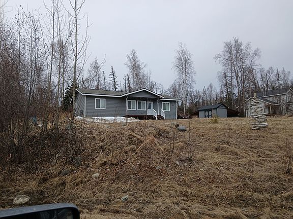2nd image of 2100 N Meadow Lakes Dr