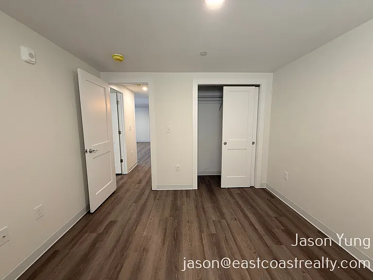1743 Washington St #10 — Photo 5