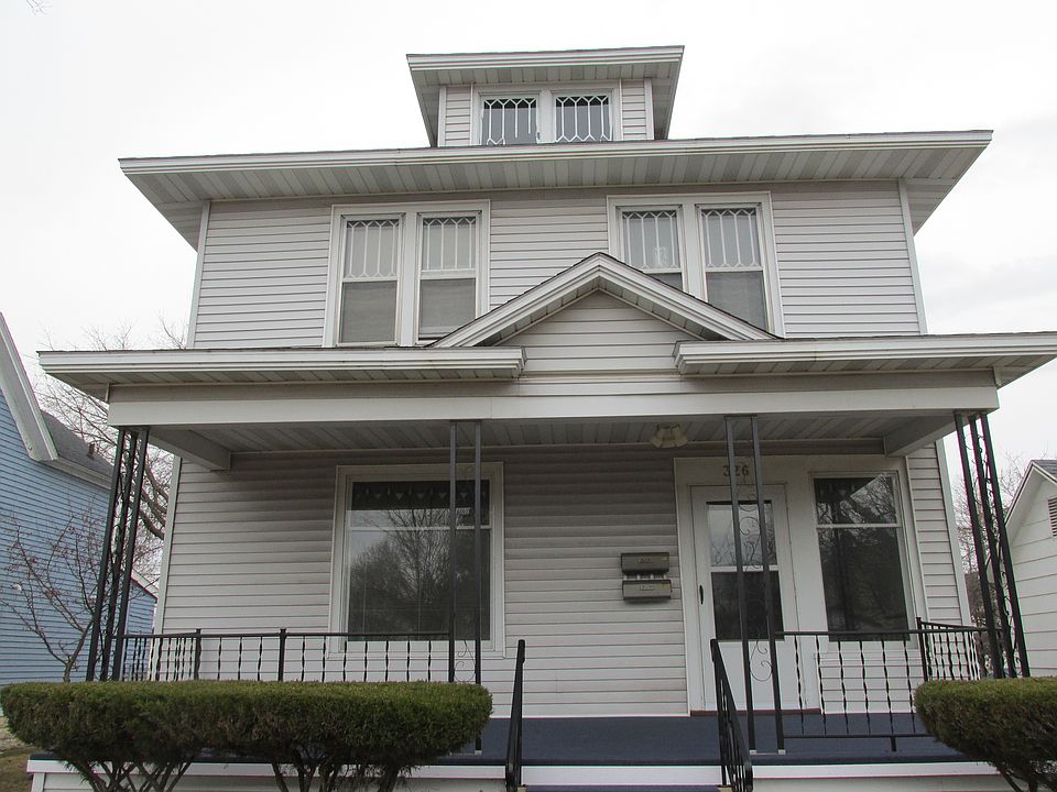 1st image of 326 S 15th St