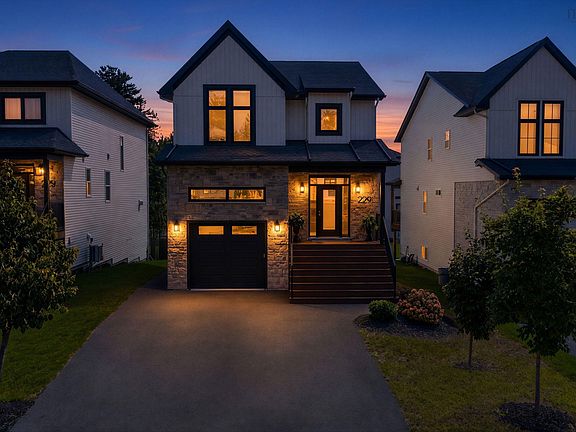 4th image of 229 Talus Ave