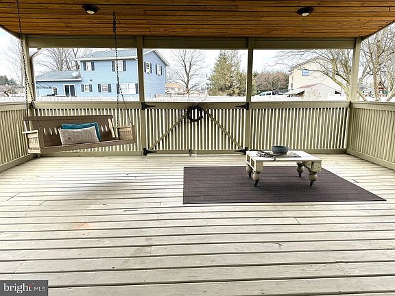 4th image of 156 Sherry Dr
