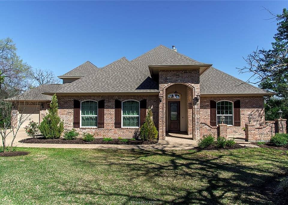 1st image of 18023 Martingale Ct