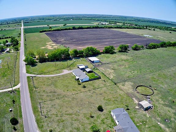 3rd image of 407 County Road 699