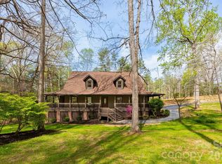 68 Sigmon Rd, Fletcher, NC 28732