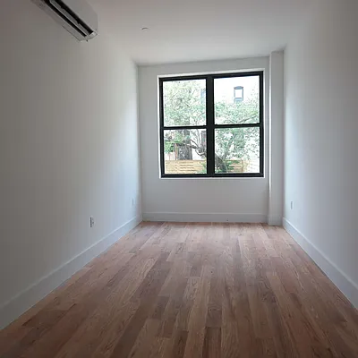 Rented by Nooklyn NYC LLC | media 32