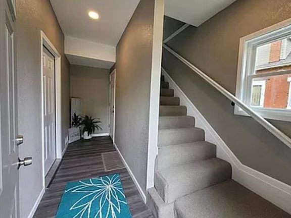 2nd image of 2122 Park Ave #2