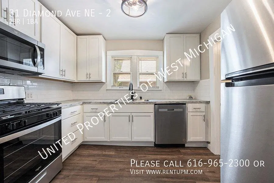 Available Now | 2 Bedroom 1 Bathroom Apartment in the Midtown Neighborhood of Grand Rapids | Newl... — Photo 2