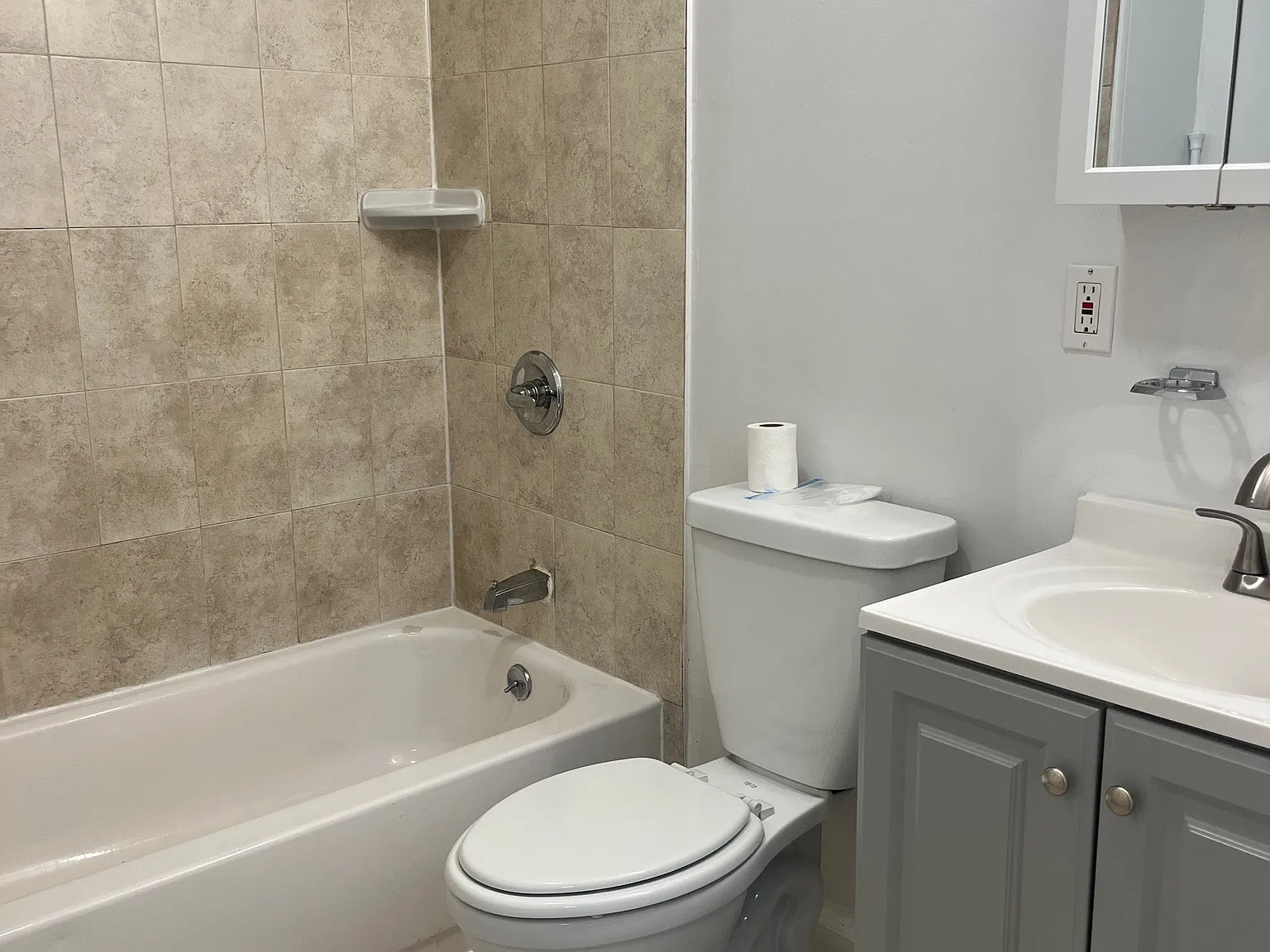 16 Kearny ave - 1 — Photo 2