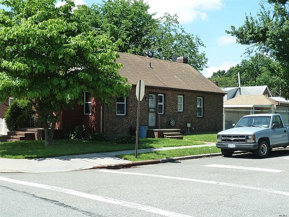 2nd image of 4938 Utopia Pkwy
