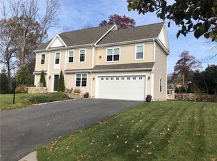 3 Edward Ln, Lincoln, RI 02865