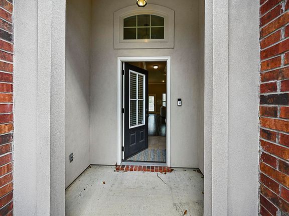 4th image of 17475 Waterloo Dr