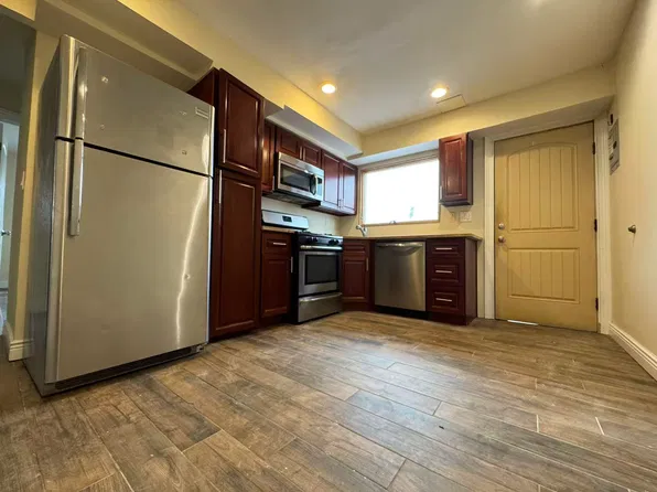 158 Malone Ave Floor 1, Staten Island, NY 10306