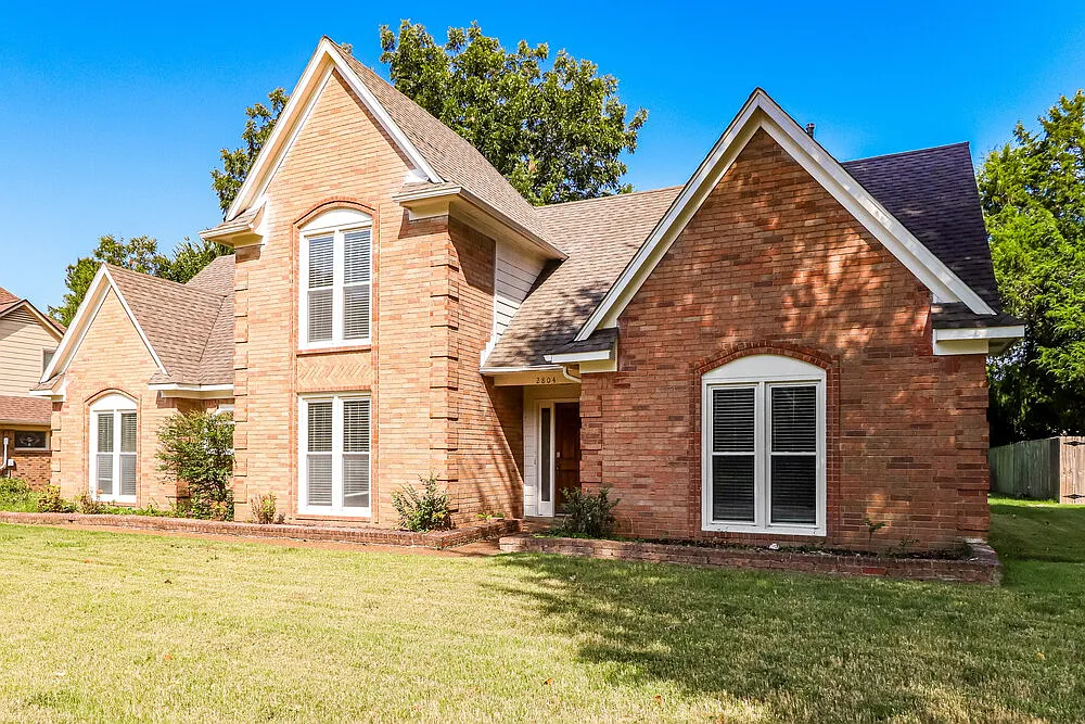 4 bed, 3.0 bath, 2800 sqft, $2,525 — Photo 4