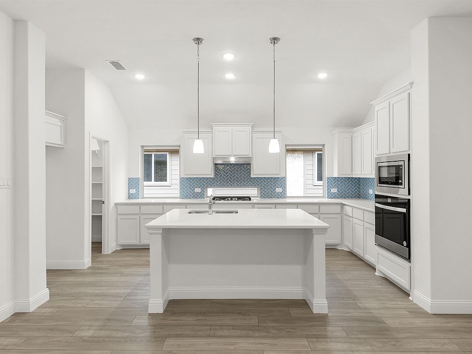 706Creekview_12