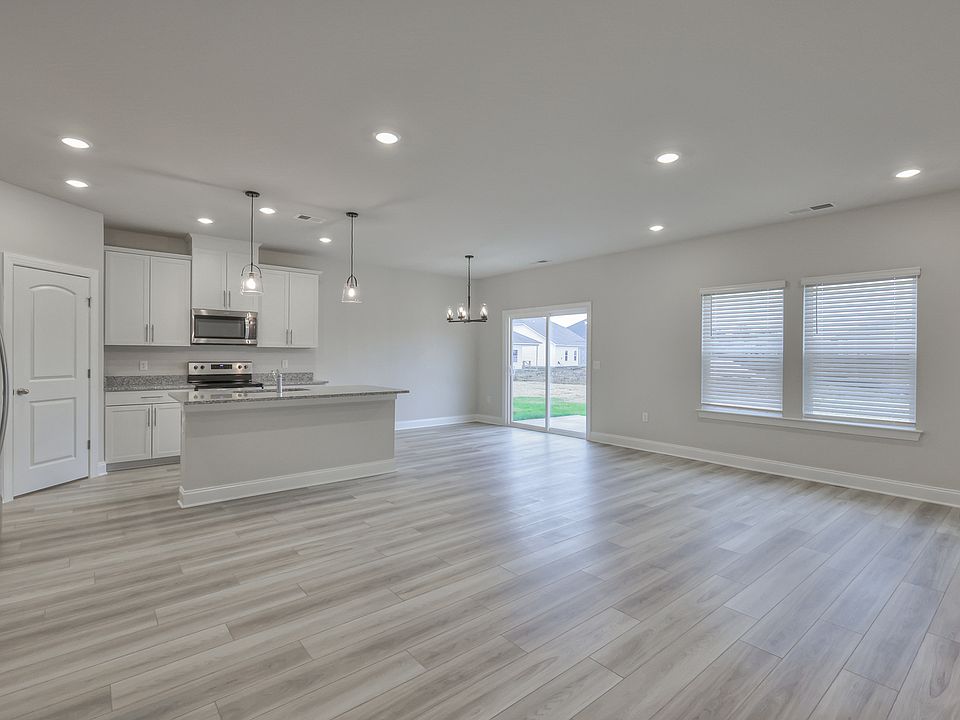 3634 Mathewson Way - 5