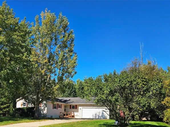 2583 Breezeway St, North Branch, MI 48461