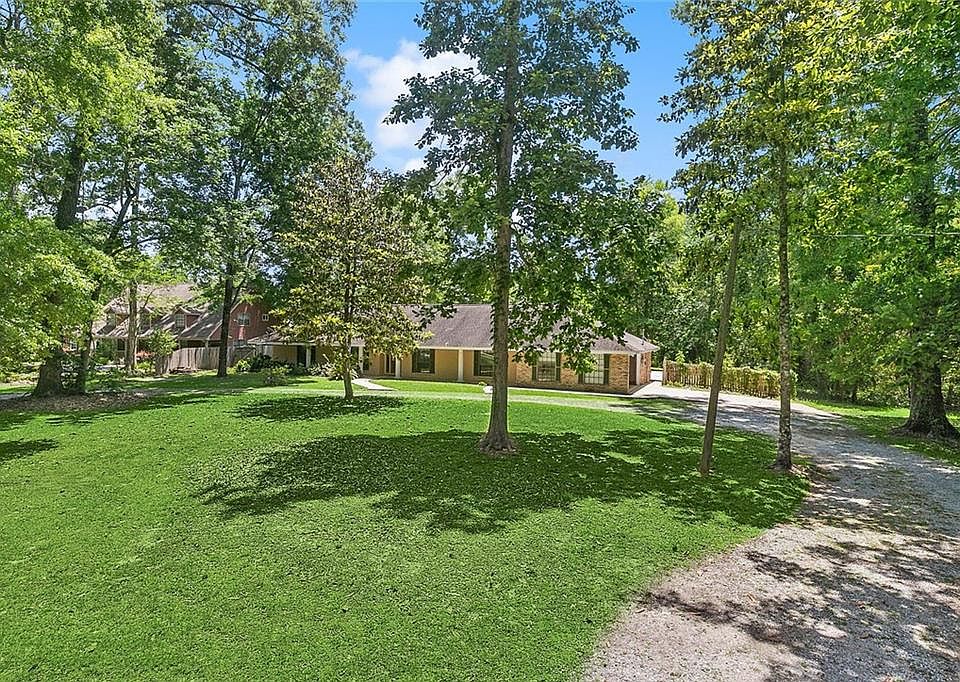 1st image of 119 Chinchuba Gardens Dr