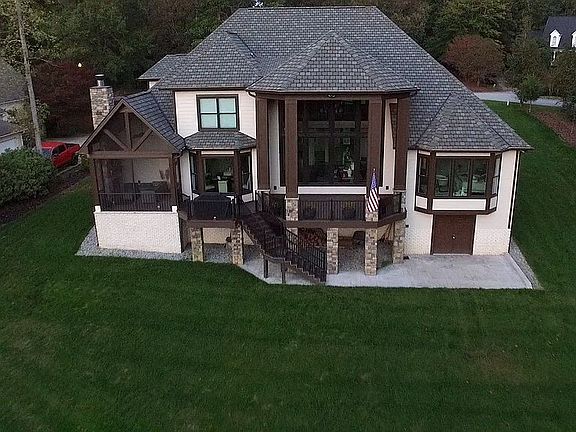 4th image of 164 Lake Park Dr