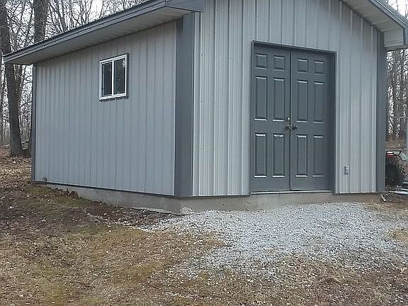 storage shed, lots of shelve