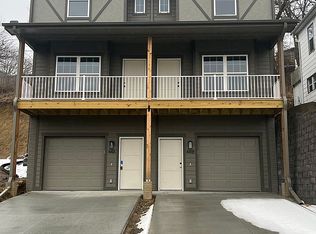 441 Park Ave #B, Council Bluffs, IA 51503