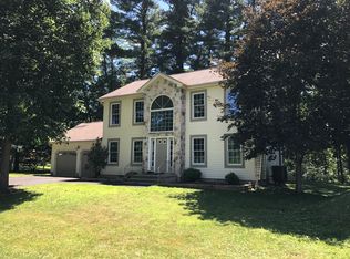 1012 Gap View Holw, Stroudsburg, PA 18360