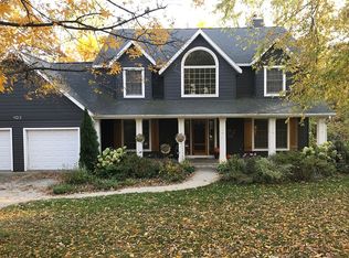 103 Oak Ridge Dr SE, Mount Vernon, IA 52314